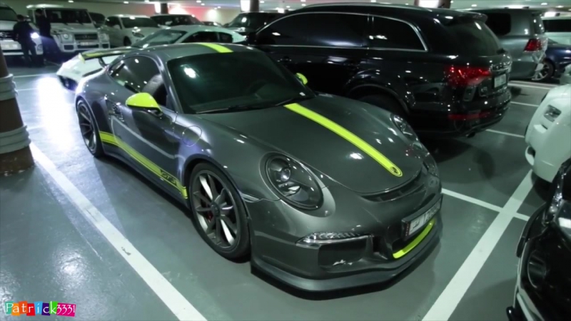 Porsche 991 gt3 yellow grey from qatar at dubai mall