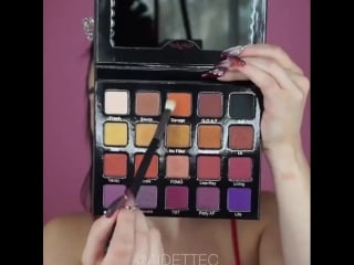 Violet voss hashtag eyeshadow palette палетка теней