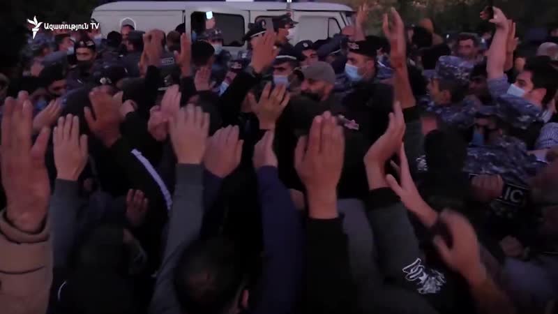 Լարված իրավիճակ ամուլսարում ոստիկանները բերման են ենթարկել ակտիվիստների