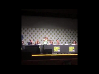Grant gustin and jesse l martin dance sdcc 2016 weekend the flash