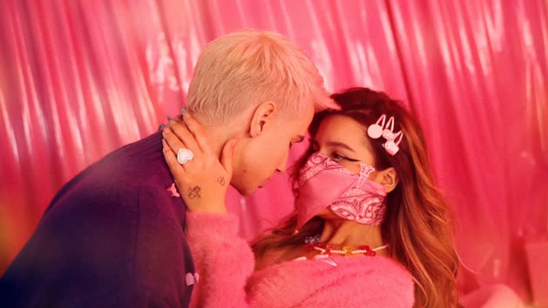 Перфе &amp; tenderlybae кудрявая няшка (сниппет / хит 2021)