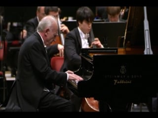 Maurizio pollini brahms, piano concerto 1 (christian thielemann, staatskapelle dresden, 06 11)