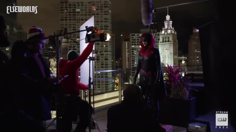 Dctv elseworlds crossover behind the scenes the flash, arrow, supergirl, batwoman (hd)