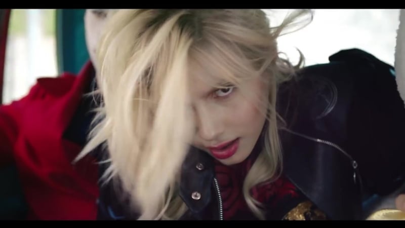 Aleyna tilki feat emrah karaduman yalniz cicek 2018