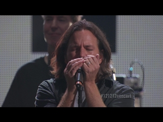 Roger waters with eddie vedder comfortably numb