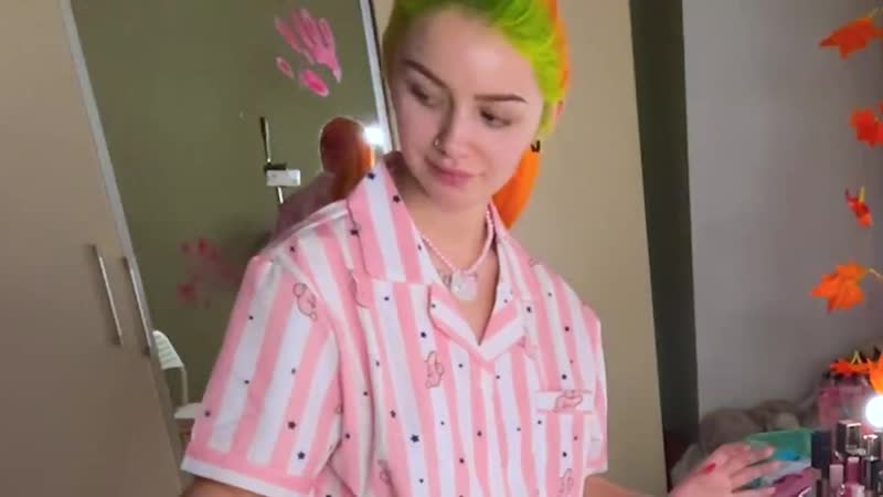 [daria graph] выбрасываю старую косметику😭