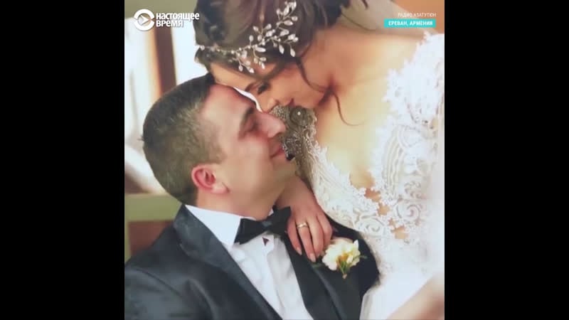 Врачи молодожены проводят медовый месяц леча больных