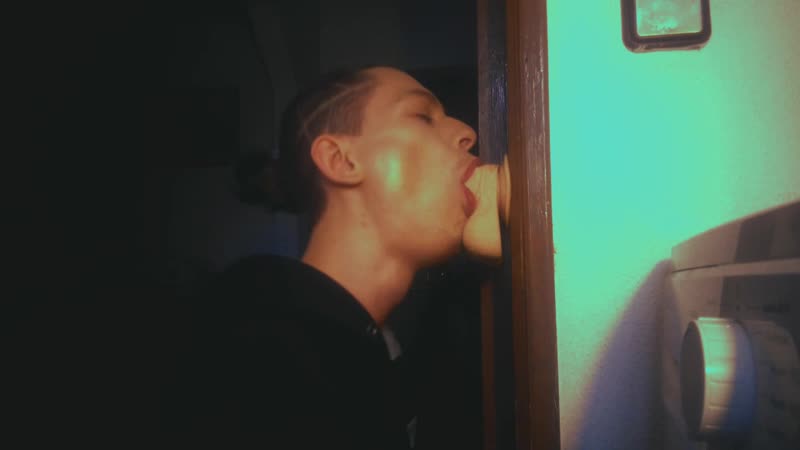 Купил игрушку, цените || артем вальтер