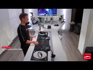 The enturance & simply drew lyra [as played on a state of trance 956]