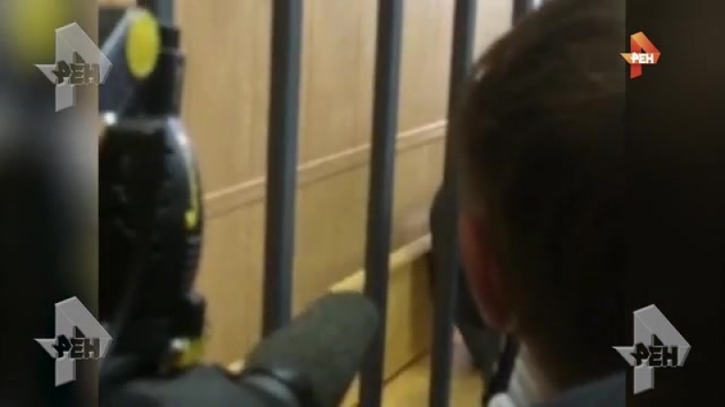 Акционист павленский рассказал, как его избили в автозаке