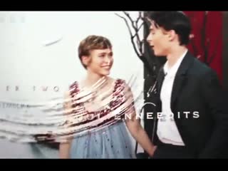 Sophia lillis and wyatt oleff