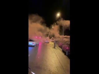 Горячая встреча у аэропорта