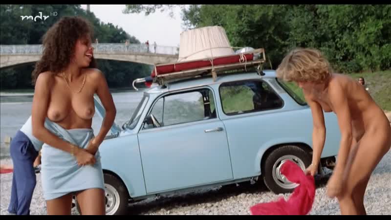 Клаудия шмульцер, мария грубер вперед, траби ! / claudia schmutzler, marie gruber go trabi go ( 1991 )