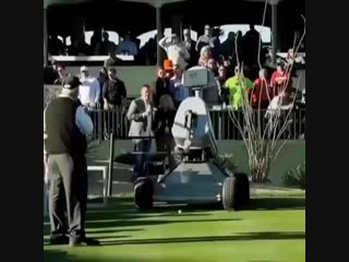 Robot golfer hits a hole in one