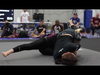 Sub spectrum pro womens 125 lbs semi final joanie chamberland vs alana ray