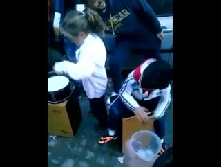 Young buskers got beats