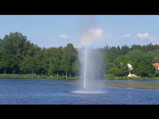 Love this fountain reminds me of a huge something😉😜😎🌊💕🌺