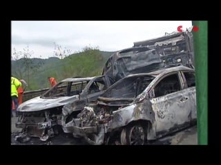 6 человек погибли, и более 16 получили ранения в дтп на шоссе в южном китае