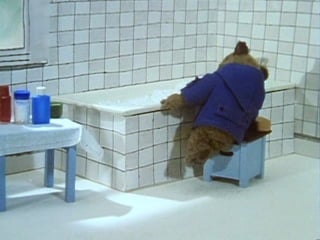 Paddington \ a bear in hot water \ ep 2