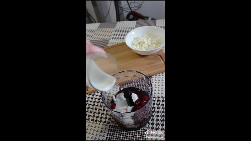 Десертик ягодный