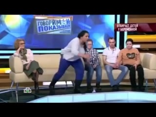 Приехала поддержать подругу