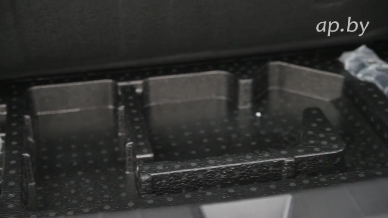 Первый серийный электромобиль белорусско китайский zotye e200