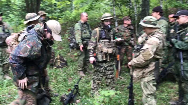 Уходим на построение