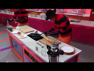 Фредди крюгер на кухне