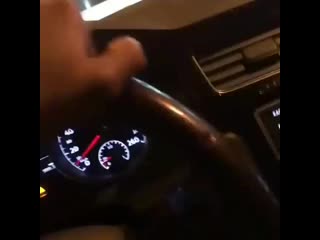 Marka ve model tahminleri alalım arrow down ️ takip ederek destek olabilirsiniz @car sna ( 640 x 640 ) mp4