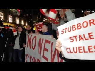 Wenger out protests