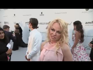 Pamela anderson brandon thomas lee amfar gala cannes 23 may 2019