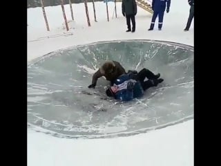 Ледяная яма с которой не просто выбраться (vhs video)