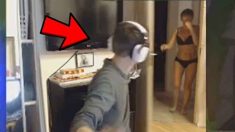 5 случаев, когда мама зашла во время стрима