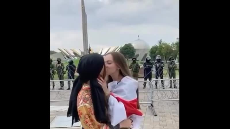 Минск, беларусь жыве беларусь епта! наскакали красавы! {24 08 2020}