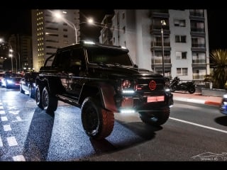 To big for monaco! | brabus mercedes b63s 700 6x6 cant park anywhere!