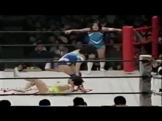 Candy okutsu fusayo nochi vs chikako shiratori chaparrita asari (jwp)