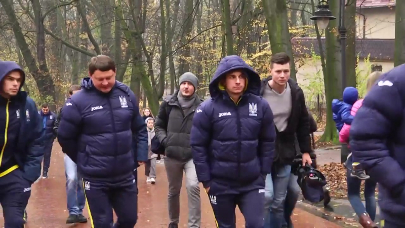 Прогулянка перед матчем з словаччиною