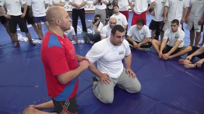 Как сбросить своего противника техника федора емельяненко