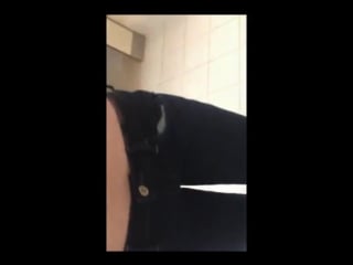 Хвастается сучка | look, touch, lick (18+)