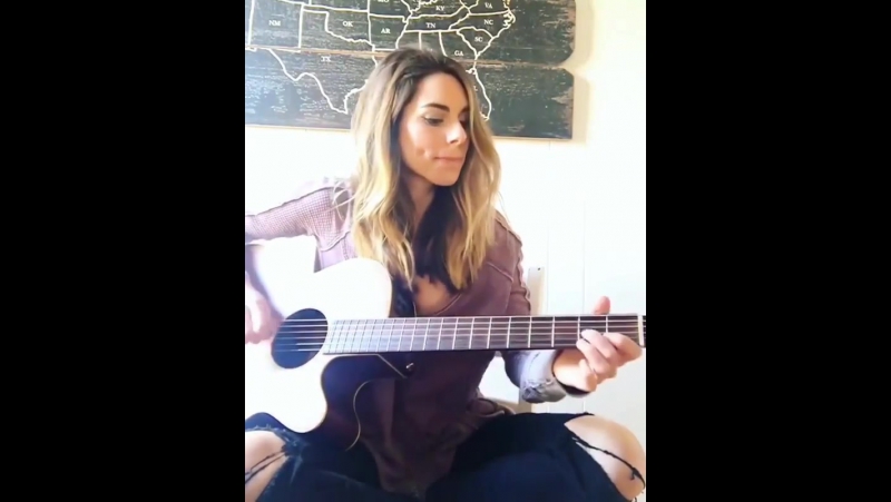 Девушки с гитарой шикарны (haley powers)
