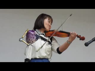 This japanese one armed violinist will inspire you to chase your dreams