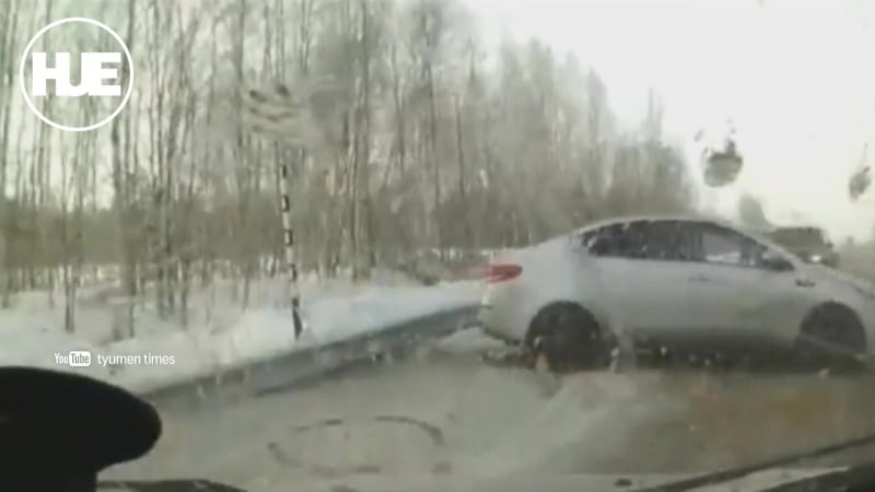 На трассе тюмень ханты мансийск самосвал выскочил на встречку