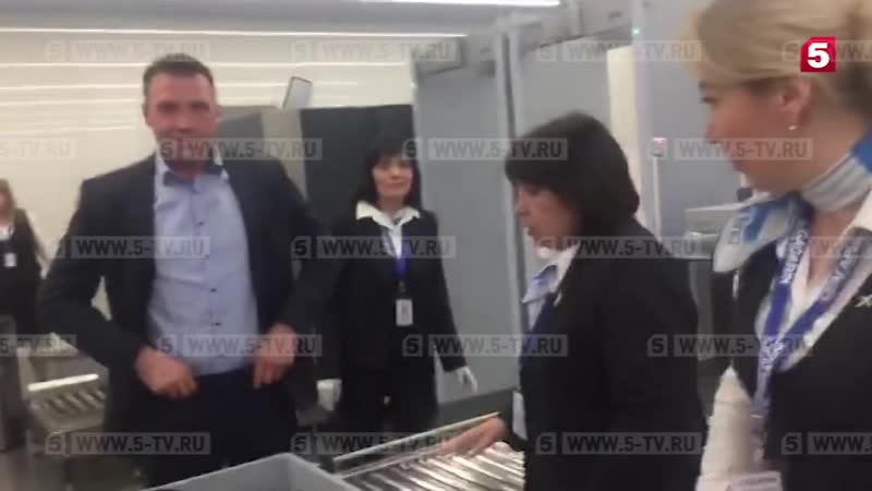 В аэропорту саратова хакеры транслировали порно в туалете