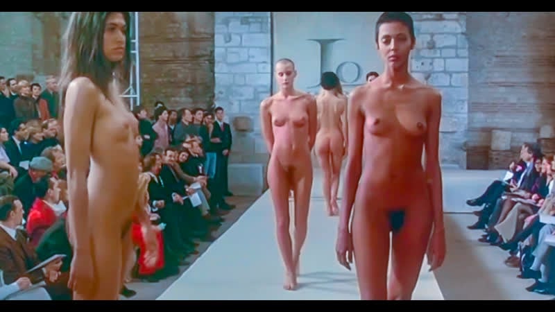 Pure cmnf vintage fashion podium