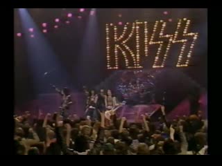 Kiss love gun live cobo hall 1984