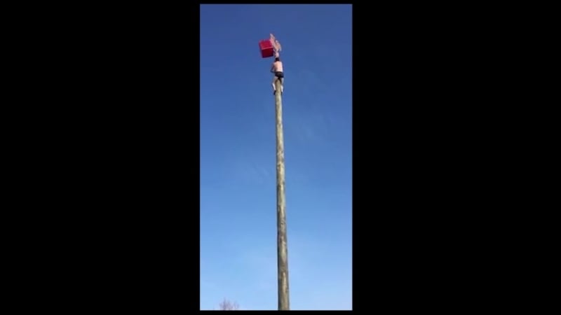 В кемеровской области на масленицу мужчина сорвался