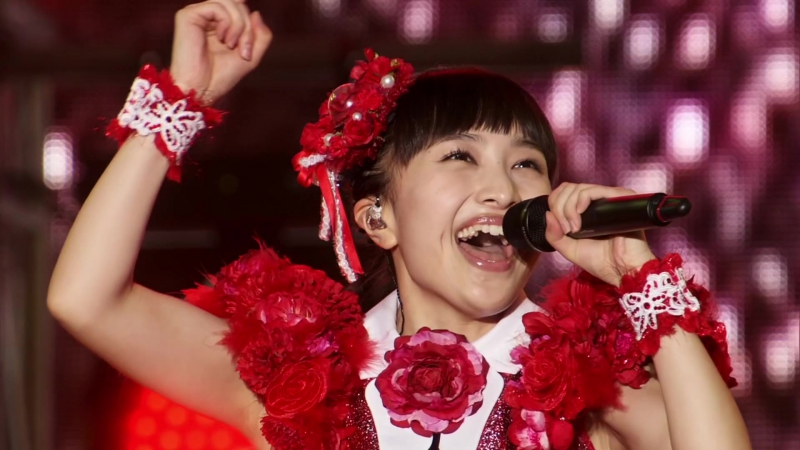 Momoiro clover z roudou sanka [dome trek]