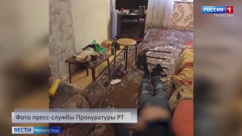 В челнах мужчина молодыеприятеля, а после секс его подругу и совратил дочь