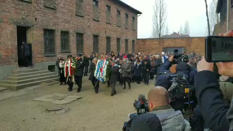 Памятные мероприятия по случаю 75 летия освобождения узников концлагеря "аушвиц биркенау" начались в освенциме