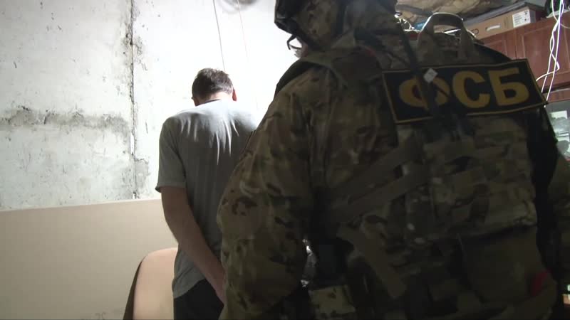 Появилось видео задержания адепта "свидетелей иеговы"* в крыму